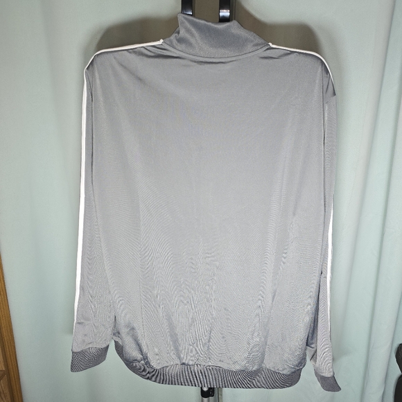 Adidas Mens, Jacket and taper Pants Green size XL, SUITS MULTI  SPORT grey four. - Picture 9 of 16